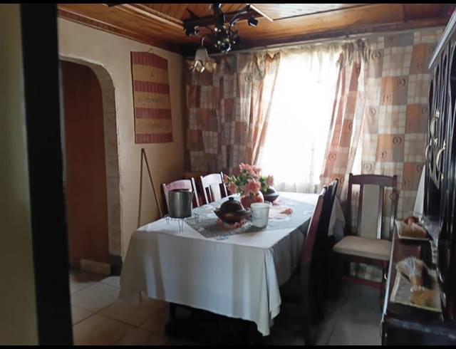 2 BEDROOM HOUSE FOR SALE IN TSAKANE EXT 5